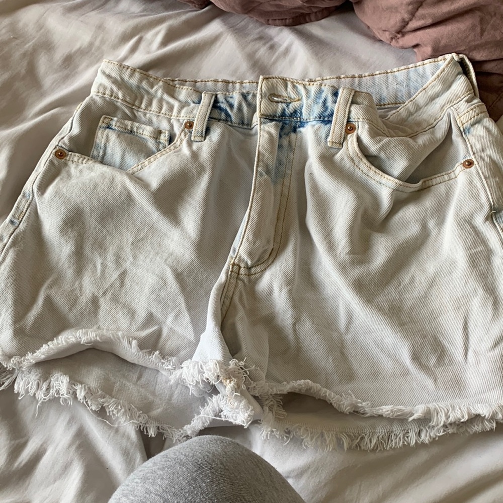 Light wash high waisted jean shorts